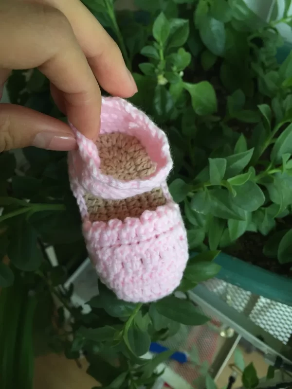Crochet Baby Shoes - Image 4