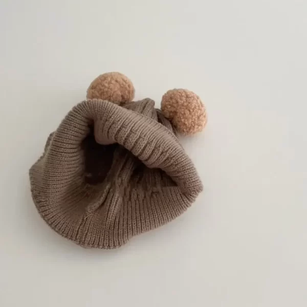 Cute Pom Pom Hat - Image 5
