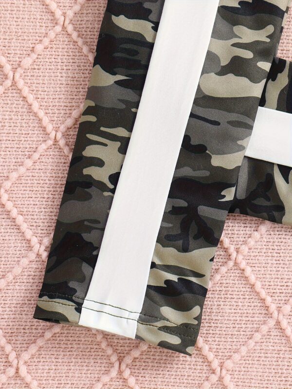 Spring and Autumn Casual Outing Hooded Long Sleeve Printed Letter Pattern Top and Camouflage Pants Girls' Two-Piece Set, Perfect for Outdoor - Image 7