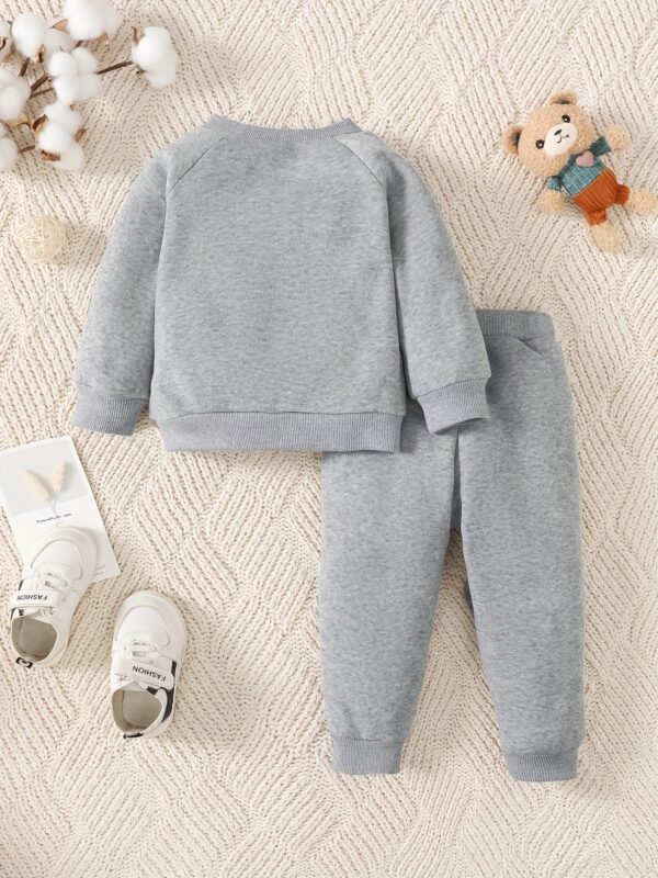 2pcs Baby Casual Cute Warm Fleece Outfits, Bear Pattern Round Neck Long Sleeve Sweatshirt & Bear Print Pants Outdoor Set For Autumn And Winter - Image 9