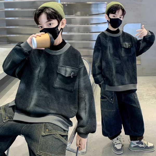 New Warm Sweatshirt for Boy - Fashion Trendy Item, Must-Have for Casual Streetwear